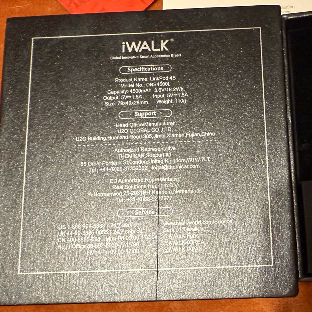 IWalk Silver Portable Charger - Picture 5 of 6
